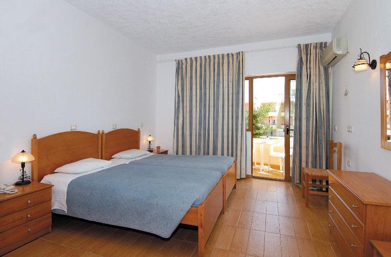 Kavros Beach Paralia Kourna Exterior photo