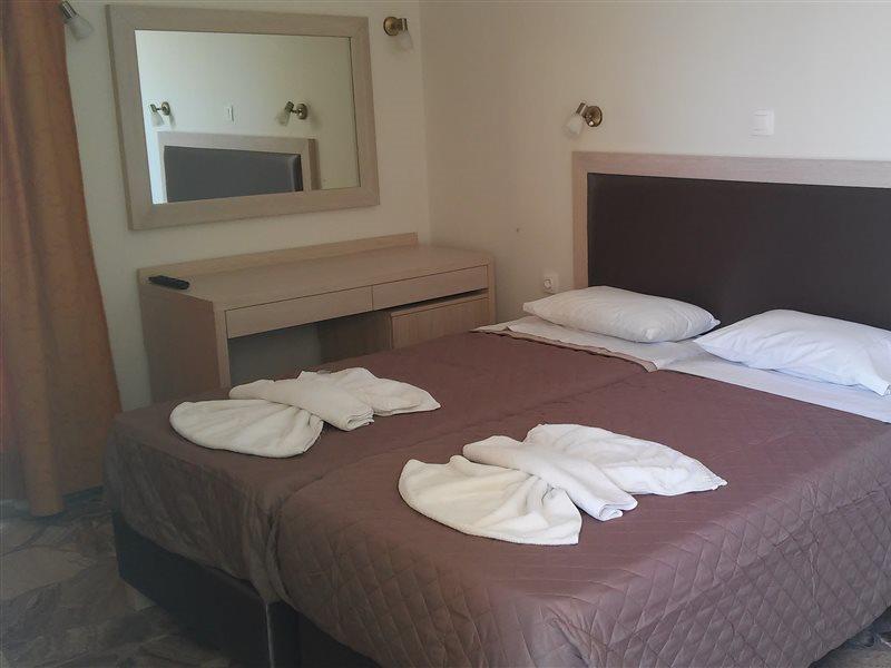 Kavros Beach Paralia Kourna Exterior photo